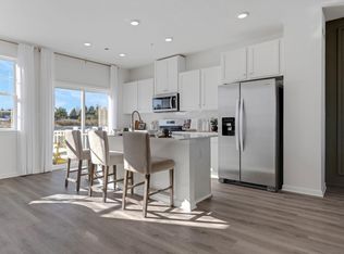 8326 Alexander Ct, Breinigsville, PA 18031