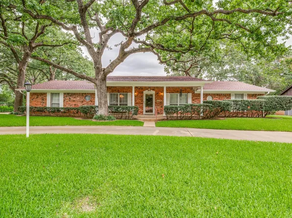 607 N Parkridge Dr, Mansfield, TX 76063