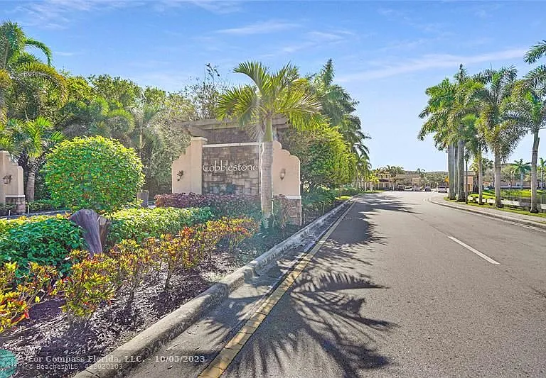 14720 SW 11th St — Photo 46
