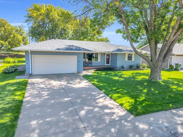 3407 10th Ave, Kearney, NE 68845