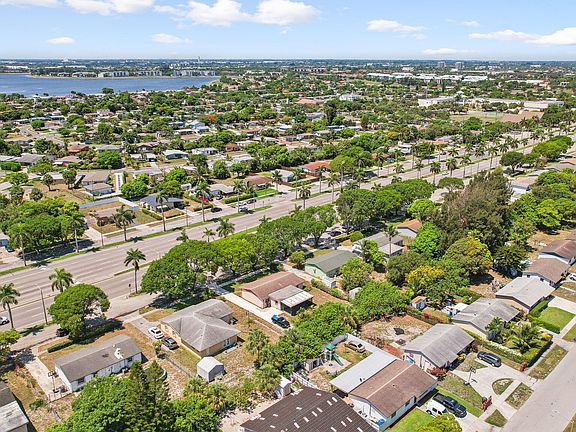 5th image of 1321 Palm Beach Lakes Boulevard