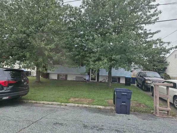 318 W North St, Smyrna, DE 19977