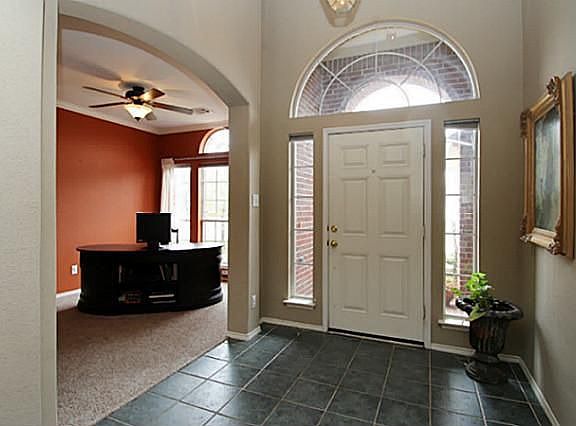 3rd image of 2615 Timberline Dr