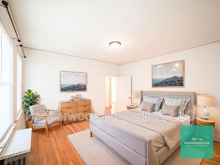 519 E Main St #3 — Photo 3