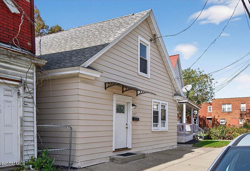2nd image of 1857 Foster Avenue