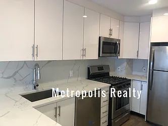 Rented by Metropolis International Realty Inc.