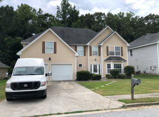 6006 Horseshoe Ln, Fairburn, GA 30213