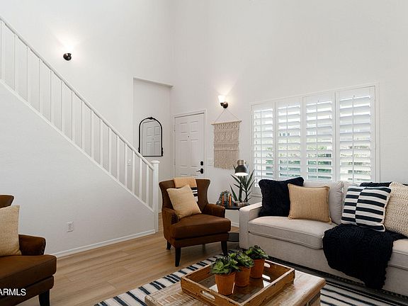 3rd image of 5243 RAYANNA Court