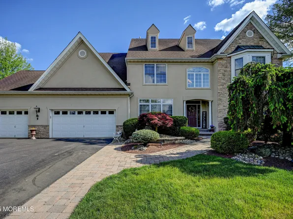 97 N Parsonage Way, Englishtown, NJ 07726