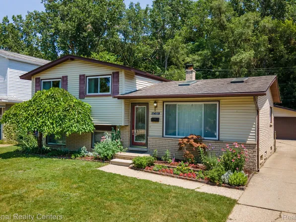 8308 Orhan St, Canton, MI 48187