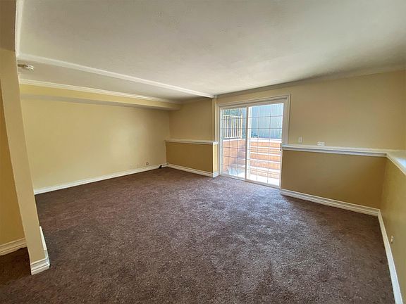 4th image of 4718 S Cathay Cir #1