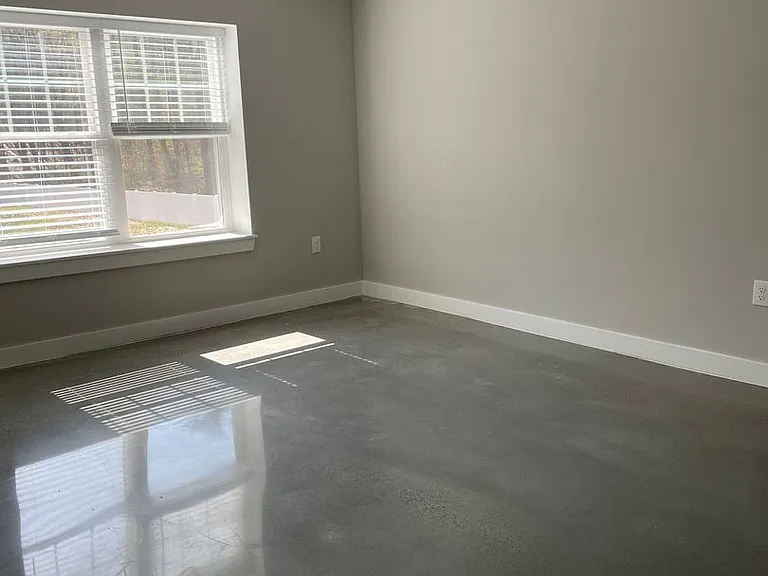 579 South St — Photo 3