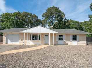 206 Lawrence Dr, Lanoka Harbor, NJ 08734