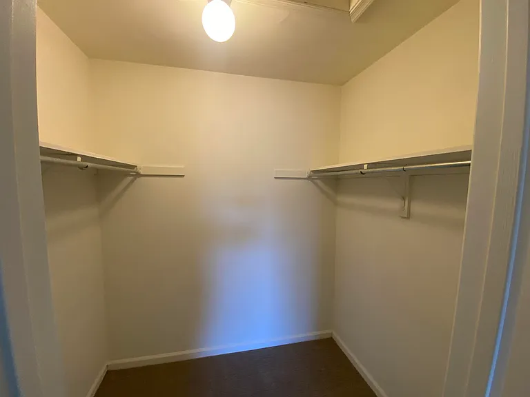 Princeton Circle West Apartments — Photo 35