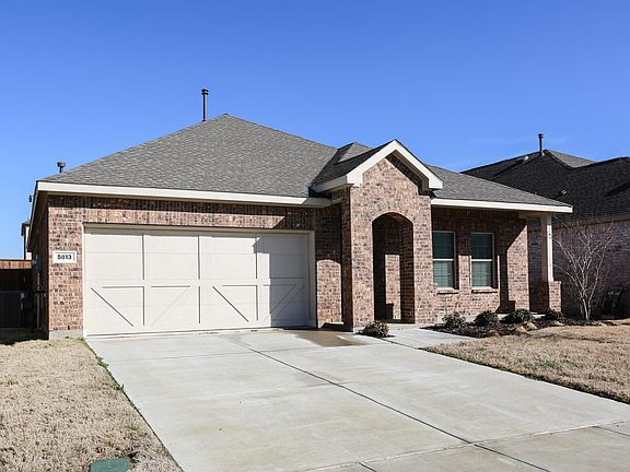 Front exterior2