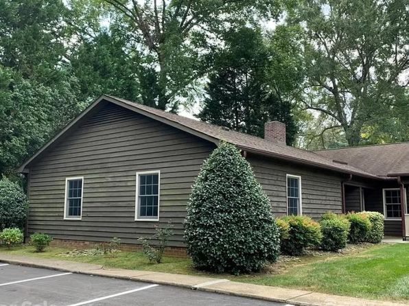 418 4th Ave NE, Hickory, NC