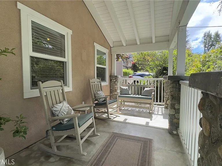 2385 Utley Rd — Photo 3