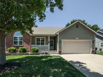 1320 Pin Oak Cir, Ottawa, KS, 66067