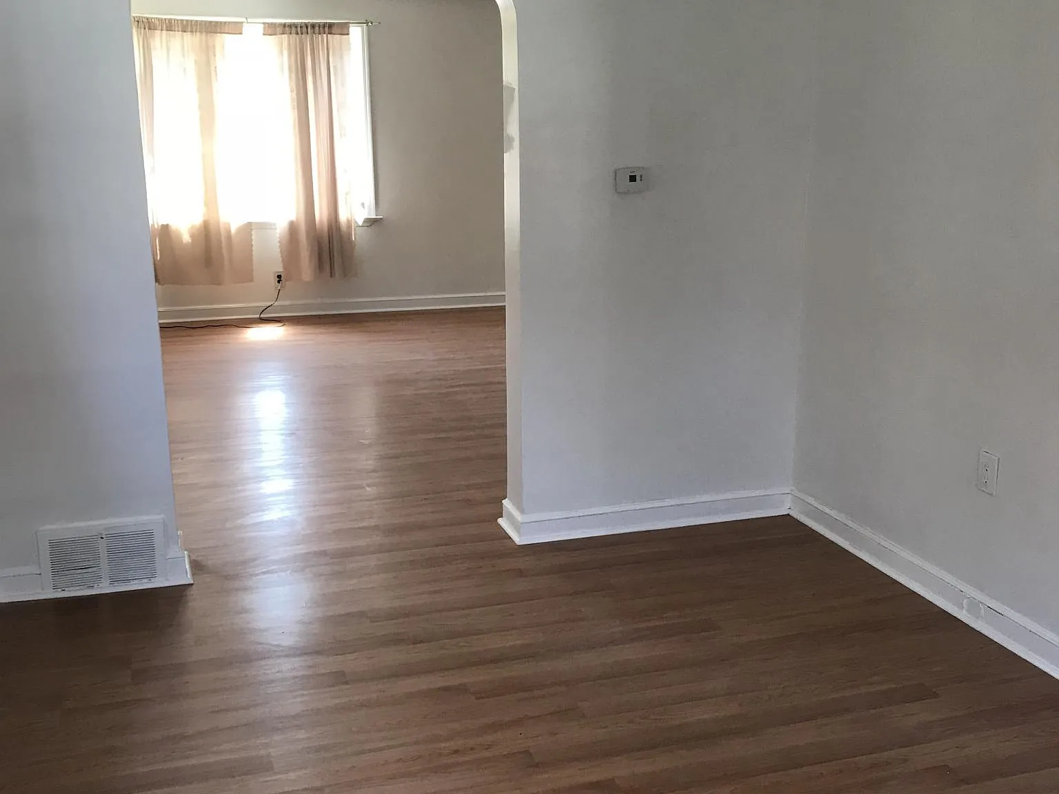 3 bed, 2.5 bath, 1200 sqft, $1,799 — Photo 4