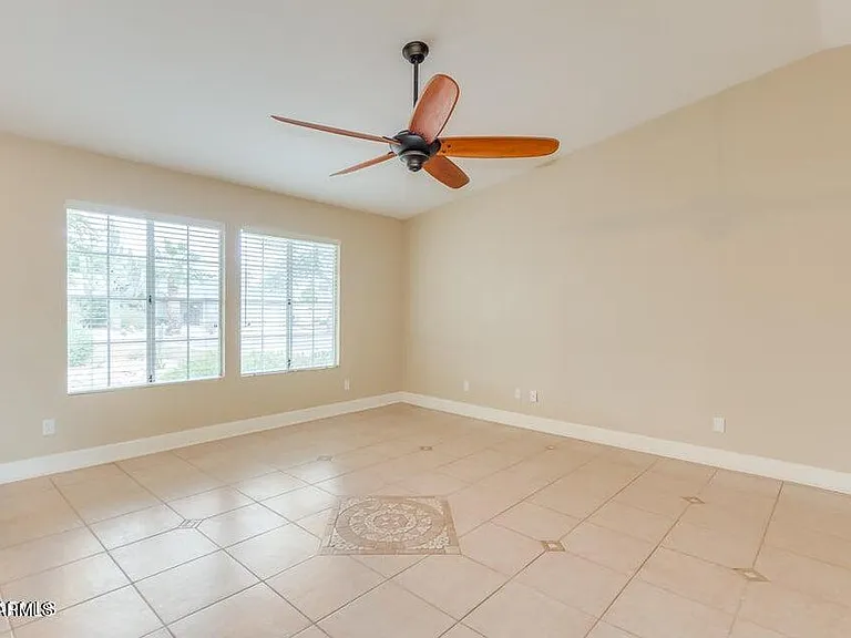 6808 E Sandra Ter — Photo 17