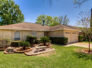 7318 Skylight Ln, Houston, TX 77095