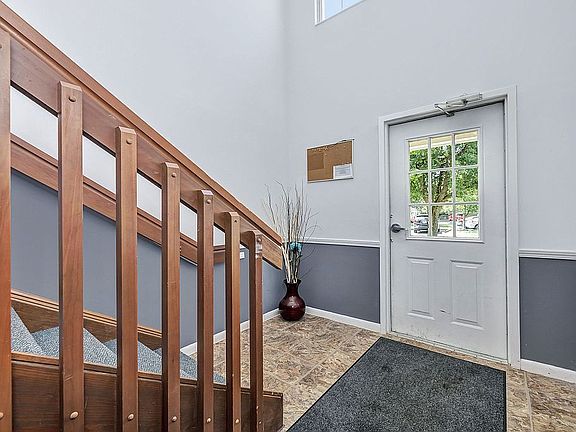 2nd image of 4290 Crystal Ct APT 302