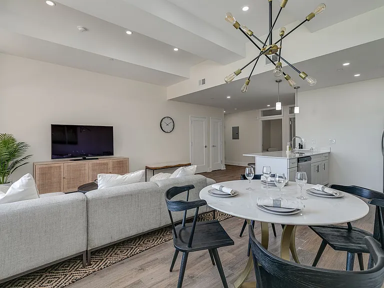 The Ledger Residences — Photo 75