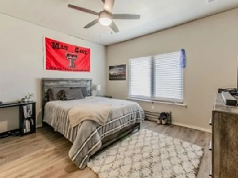 2415 Quitman Ave #B — Photo 5