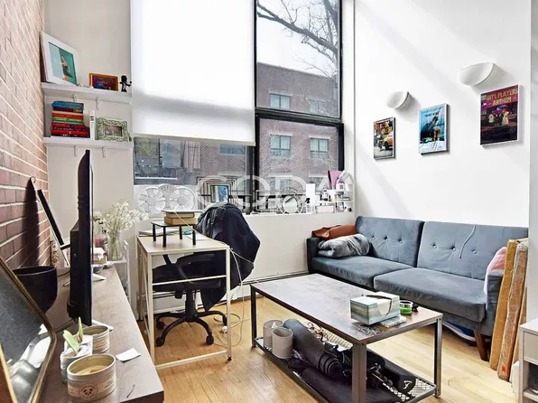 39 Conselyea St APT 2R, Brooklyn, NY 11211