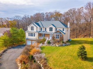 29 Rock Ridge Rd, Denville, NJ 07834