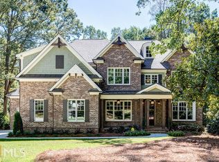 215 Elden Dr, Sandy Springs, GA 30342