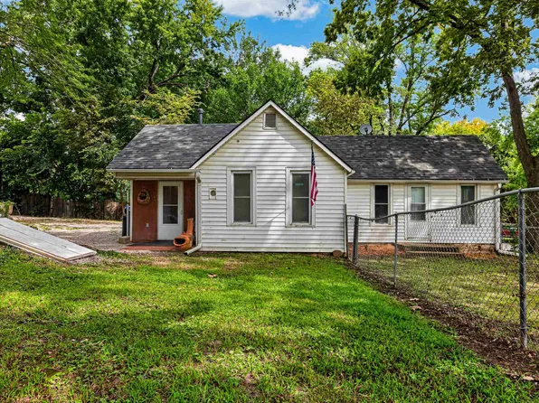 143 Darling St, Topeka, KS 66615
