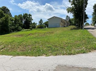 601 W Stone St, De Soto, MO 63020