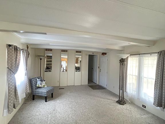 5th image of 461 Running Brook Rd