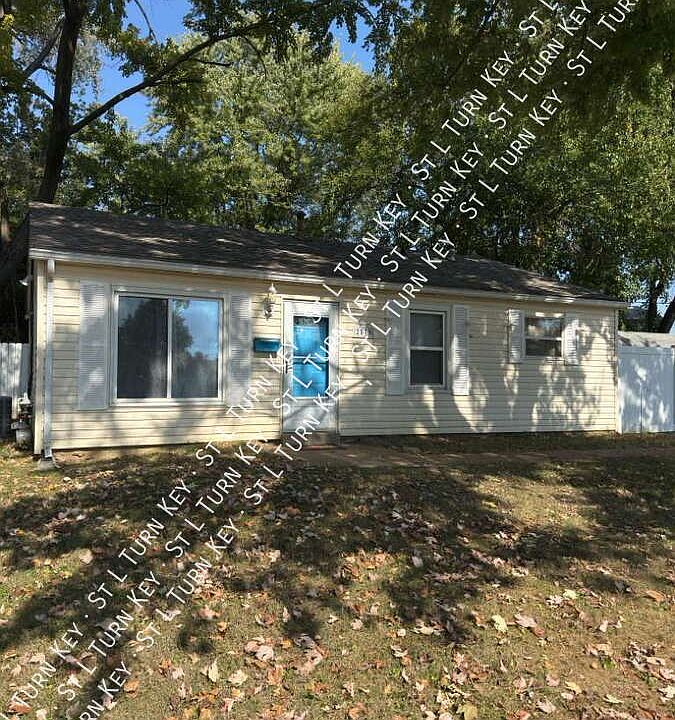 1st image of 2575 Hawthorne Manor Dr