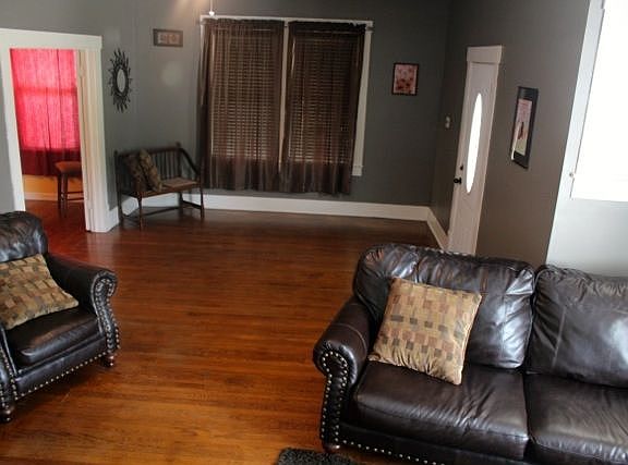 3rd image of 1016 6th St