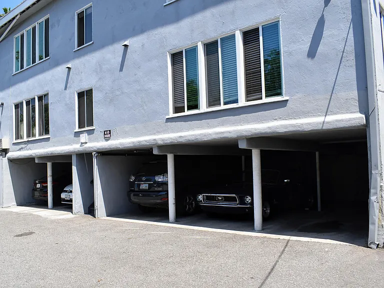 7510 Hollywood Blvd. Apartments — Photo 30