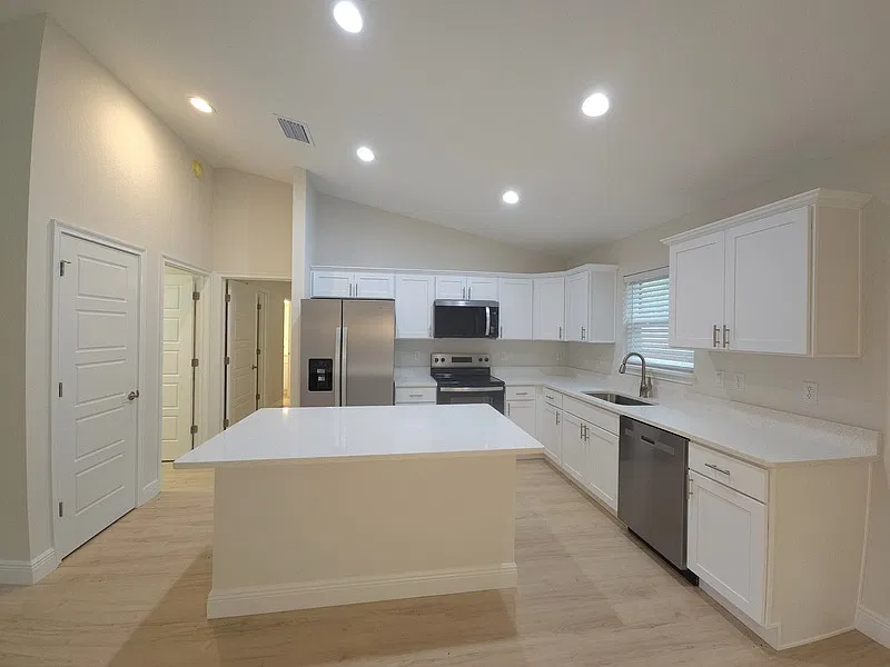 Citrus Springs — Photo 3