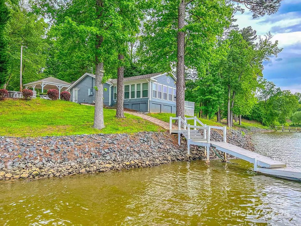 1st image of 184 Lake Mist Dr