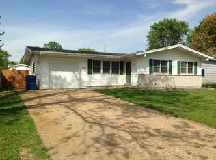 809 Holiday Ave, Hazelwood, MO 63042