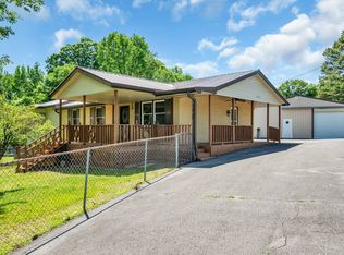 125 Lynn Ln, Charlotte, TN 37036