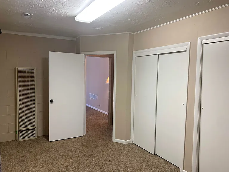 557 N 400 E — Photo 17