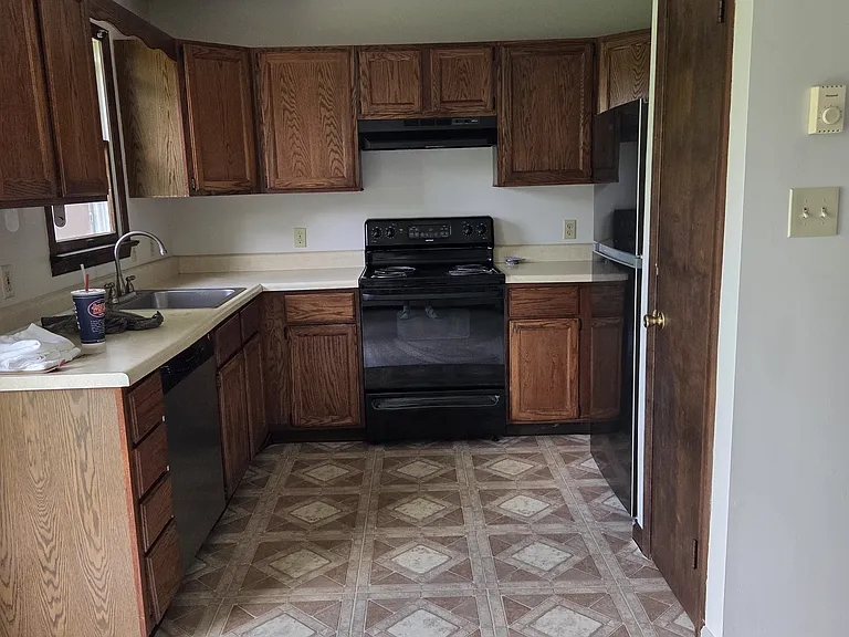 2499 Rhoads Rd — Photo 4