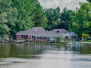 7250 Sylvan Ln, Olive Branch, MS 38654