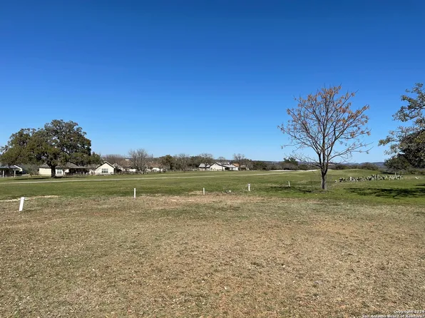 LOT 11 KNOLLWOOD CIR LOT 11, Bandera, TX 78003