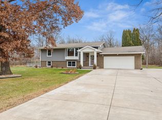 23655 112th St NW, Elk River, MN 55330