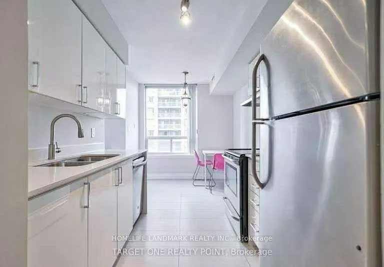 35 Empress Ave — Photo 7