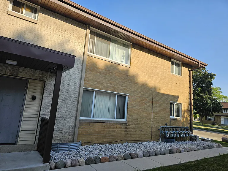 7825 W Hampton Ave #1 — Photo 17