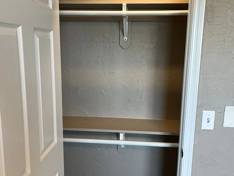 Elm Terrace Apartments — Photo 44