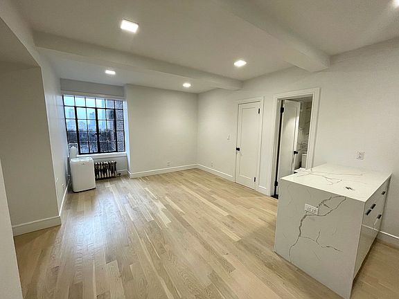 2nd image of 5 Tudor City Pl #2280
